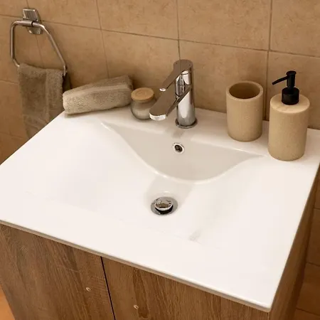 Oasis In The Heart Of * Saloniki